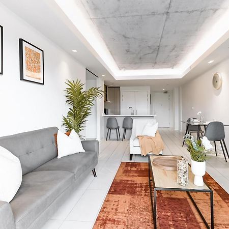 Khayat Homes - The Curve - One Bed Λονδίνο Εξωτερικό φωτογραφία