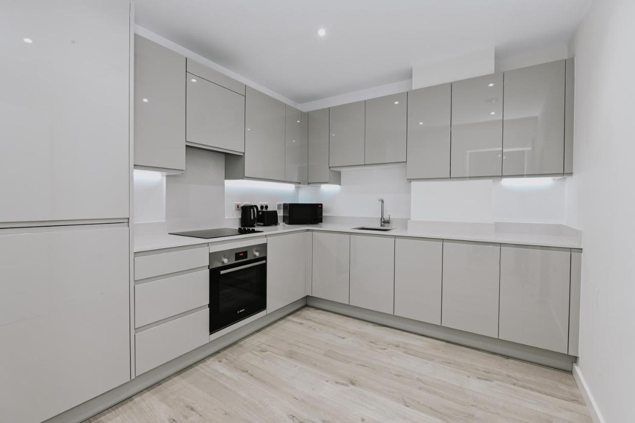 Khayat Homes - The Curve - One Bed Λονδίνο Εξωτερικό φωτογραφία